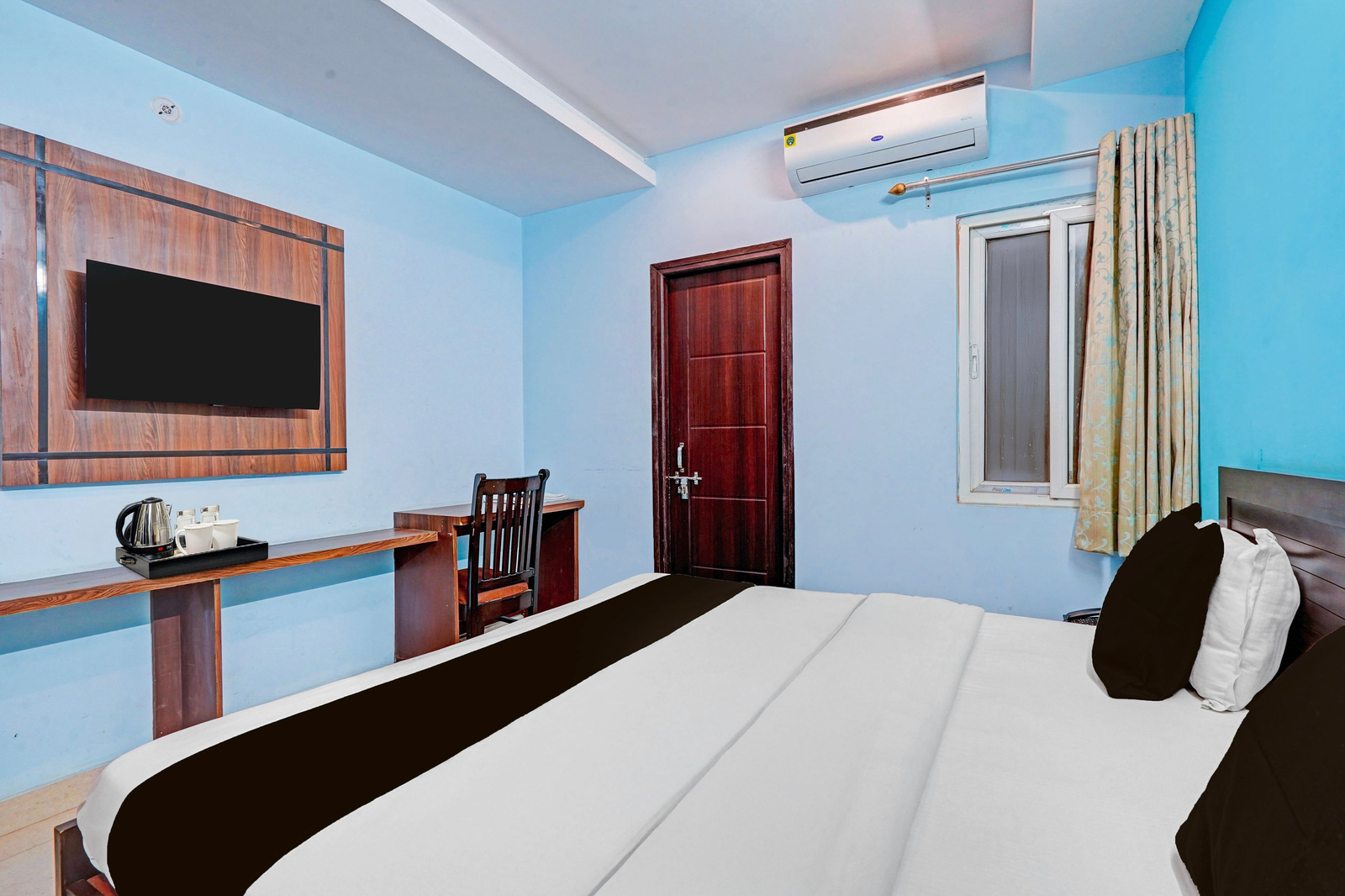 oyo townhouse ssm hospital formerly the arcas hotel