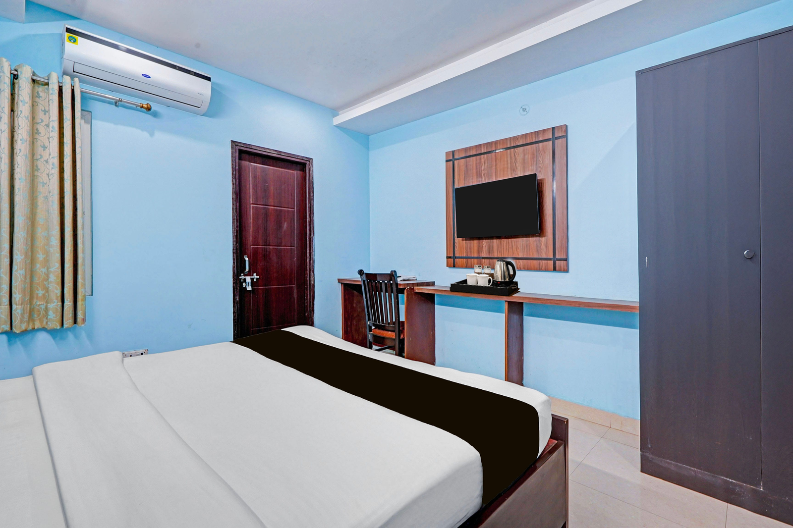 oyo townhouse ssm hospital formerly the arcas hotel