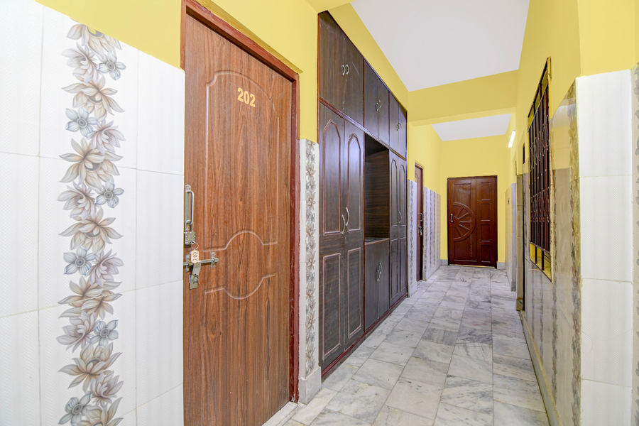 supera hotela o chittaranjan railway station formerly khalsa lodge
