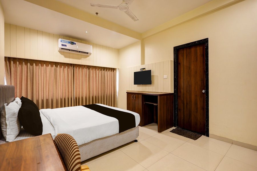 townhouse vadodara railway station road formerly hotel raajpath