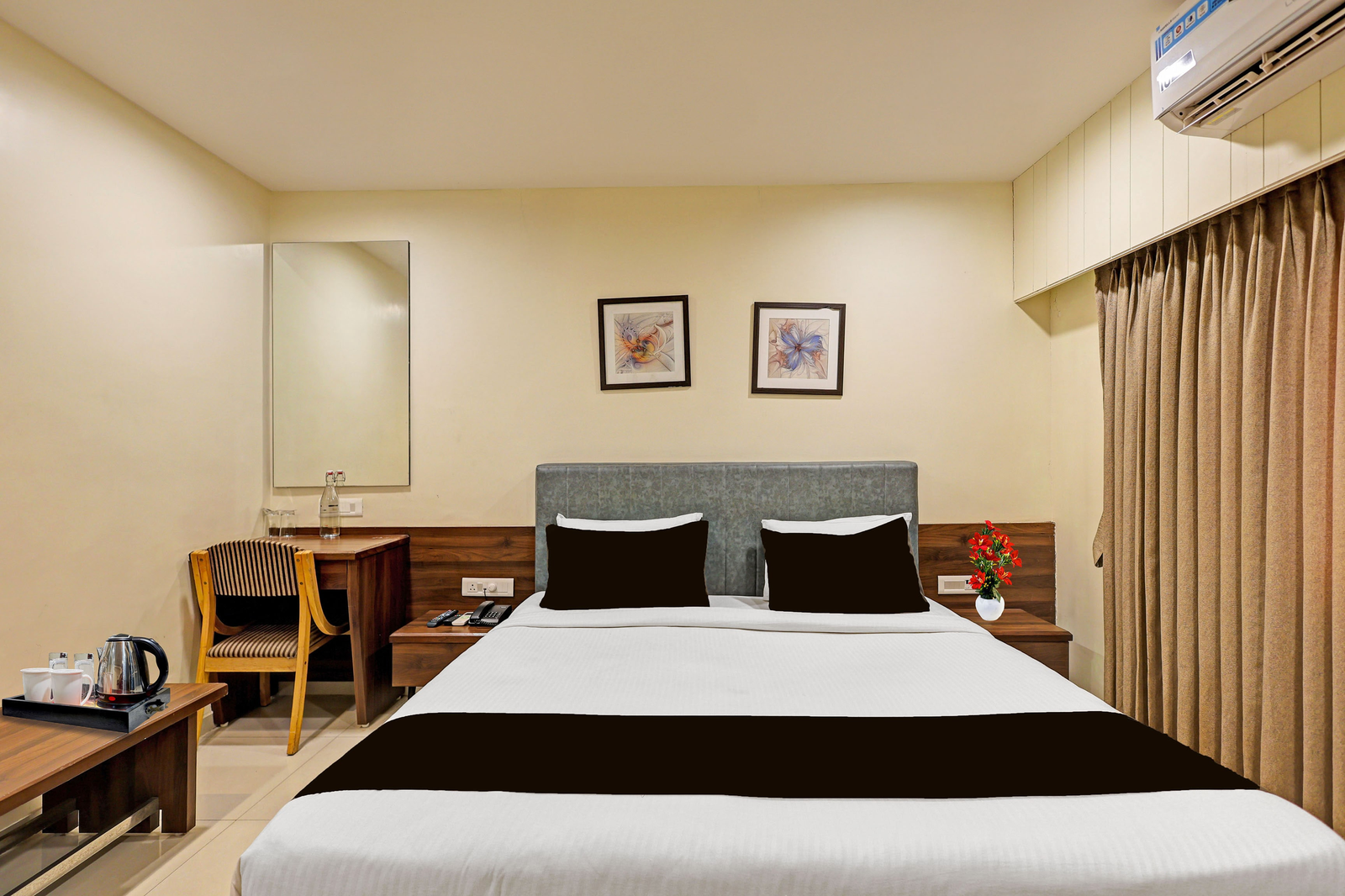 townhouse vadodara railway station road formerly hotel raajpath