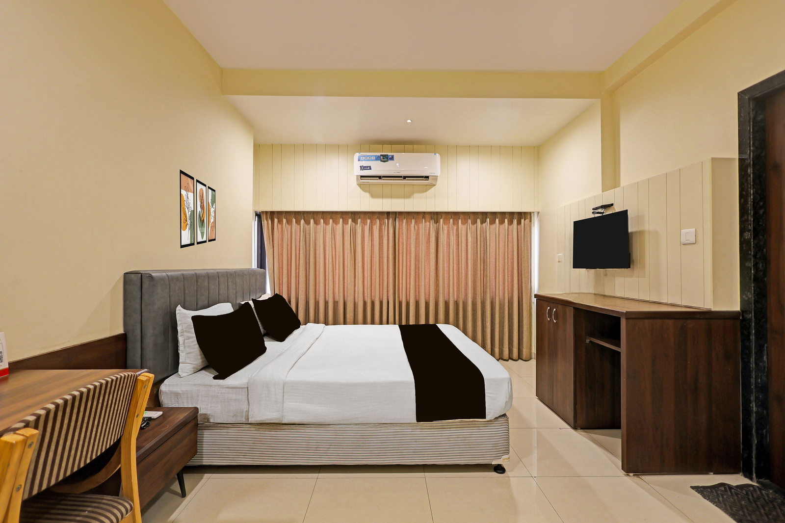 townhouse vadodara railway station road formerly hotel raajpath