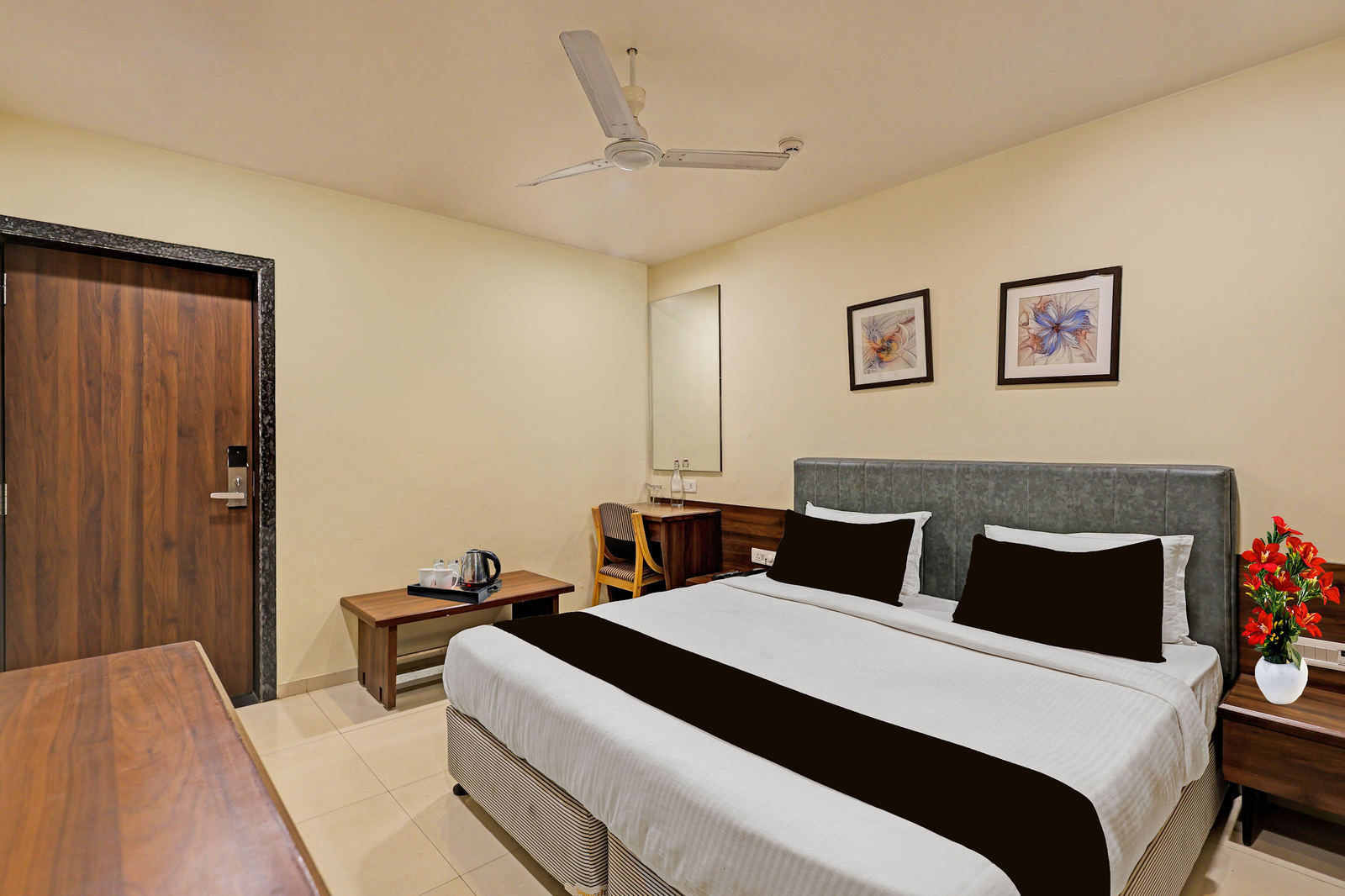 townhouse vadodara railway station road formerly hotel raajpath