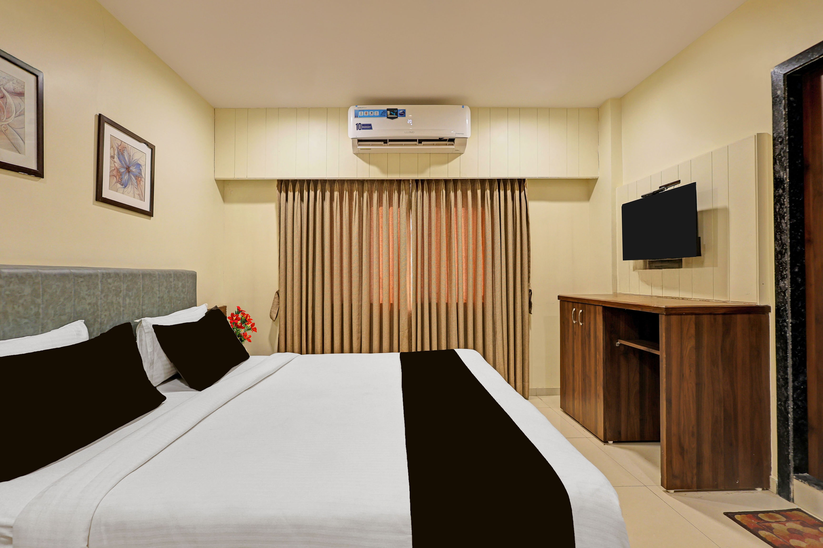 townhouse vadodara railway station road formerly hotel raajpath