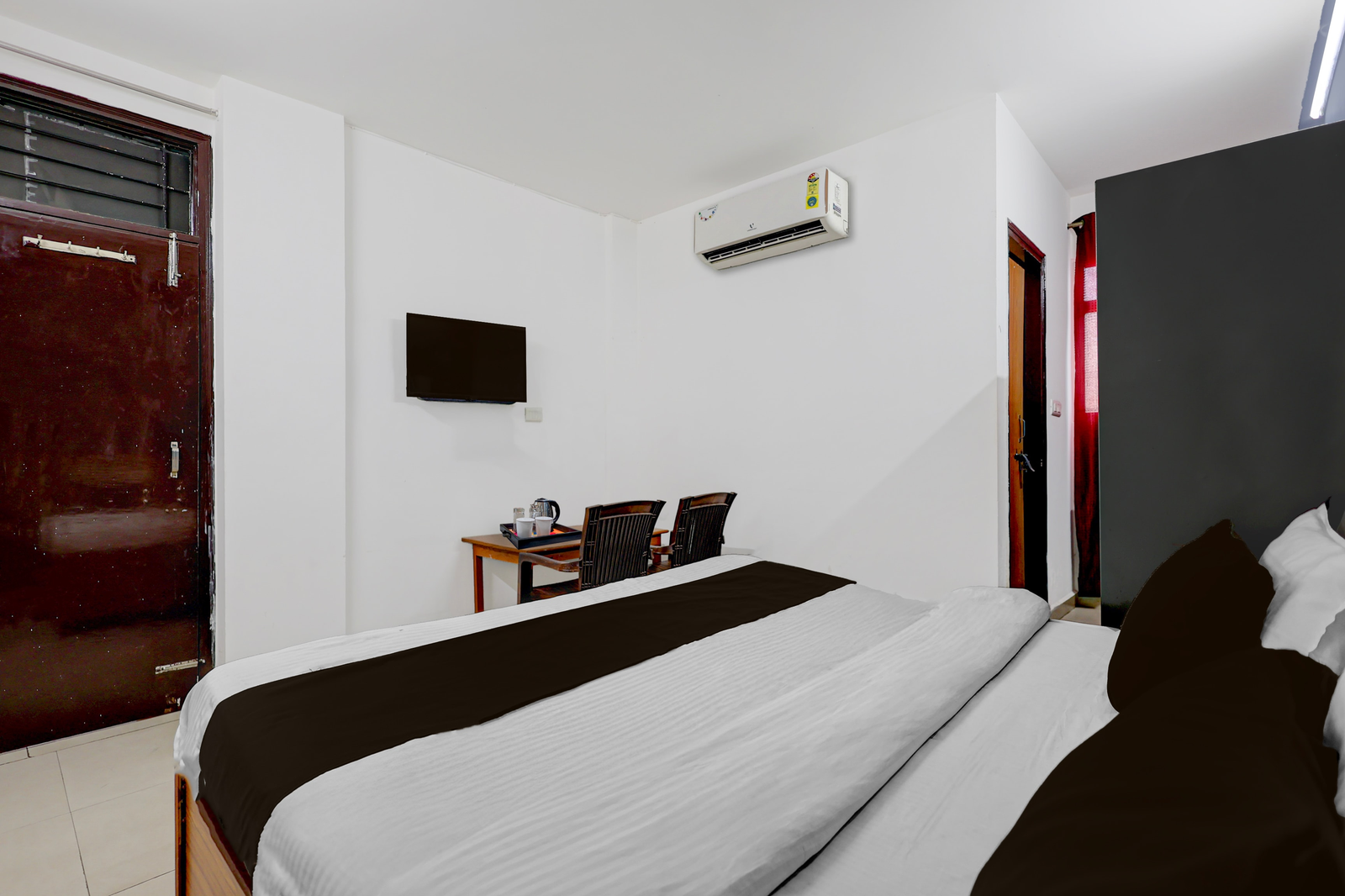 hotel o vineet khand gomti nagar formally raas inn