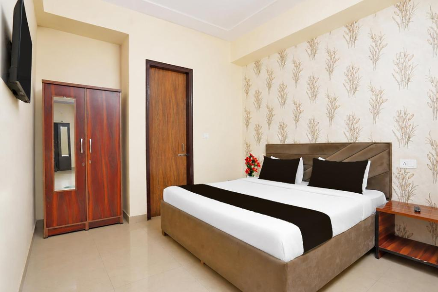 hotel o sector 51 metro station noida formerly dream house