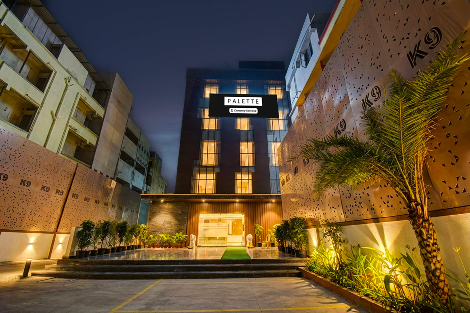 palette hotel chakana k9