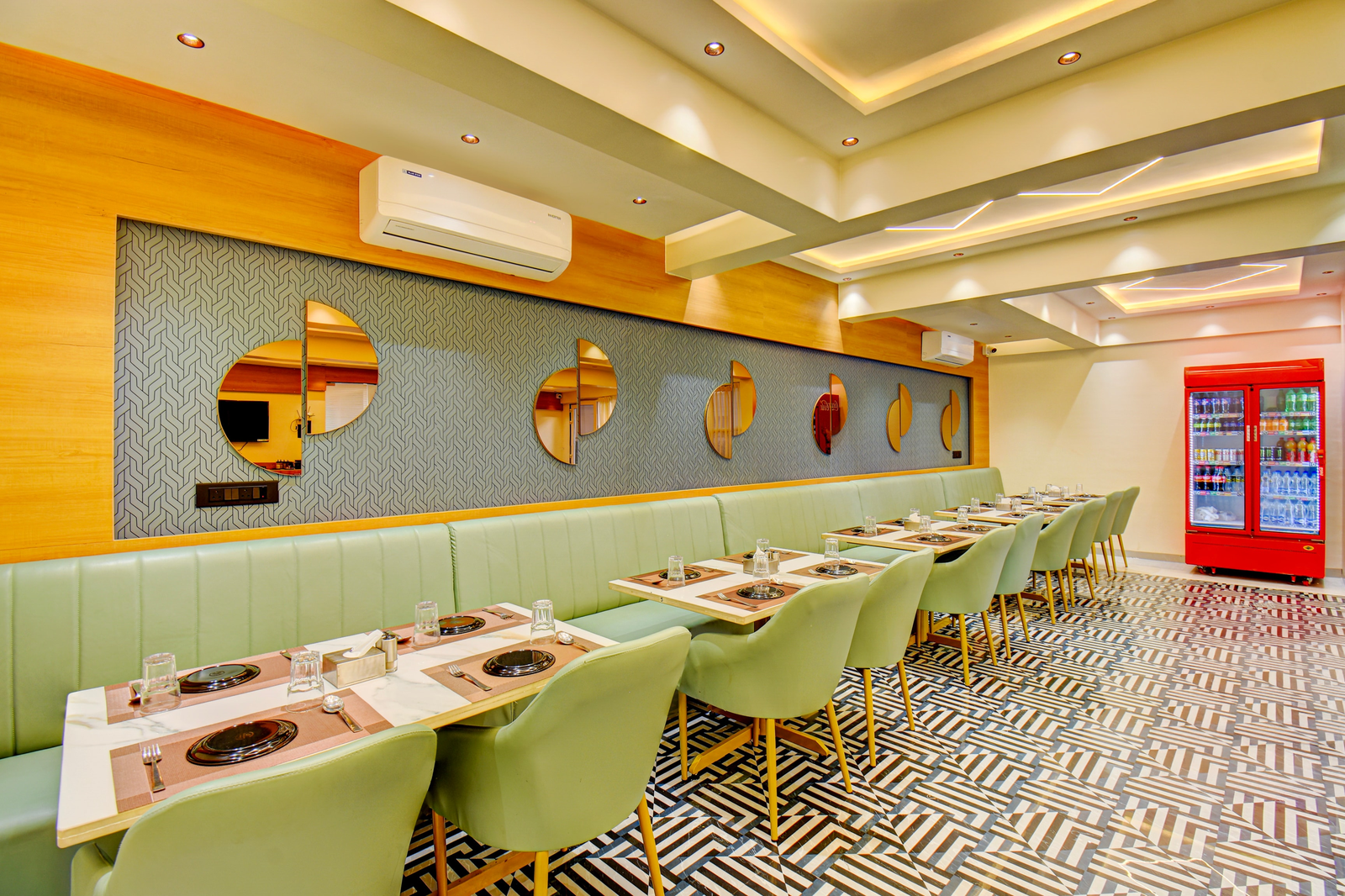 palette hotel chakana k9