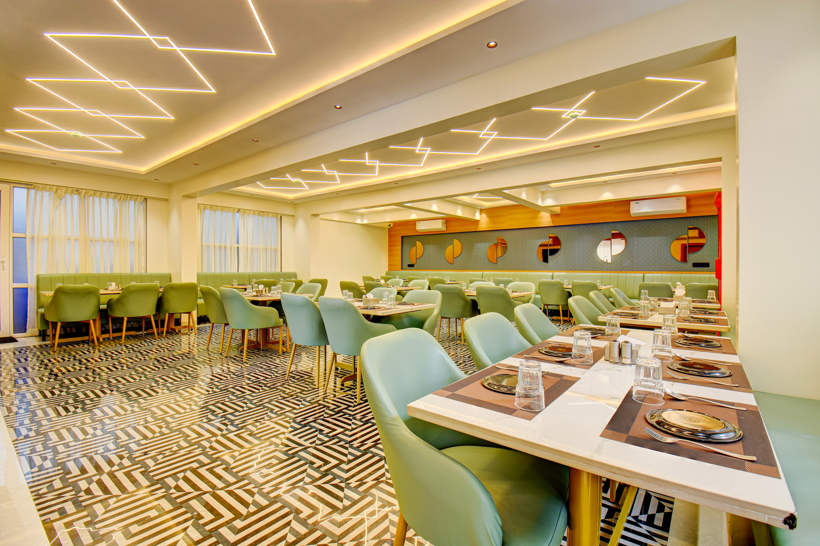 palette hotel chakana k9