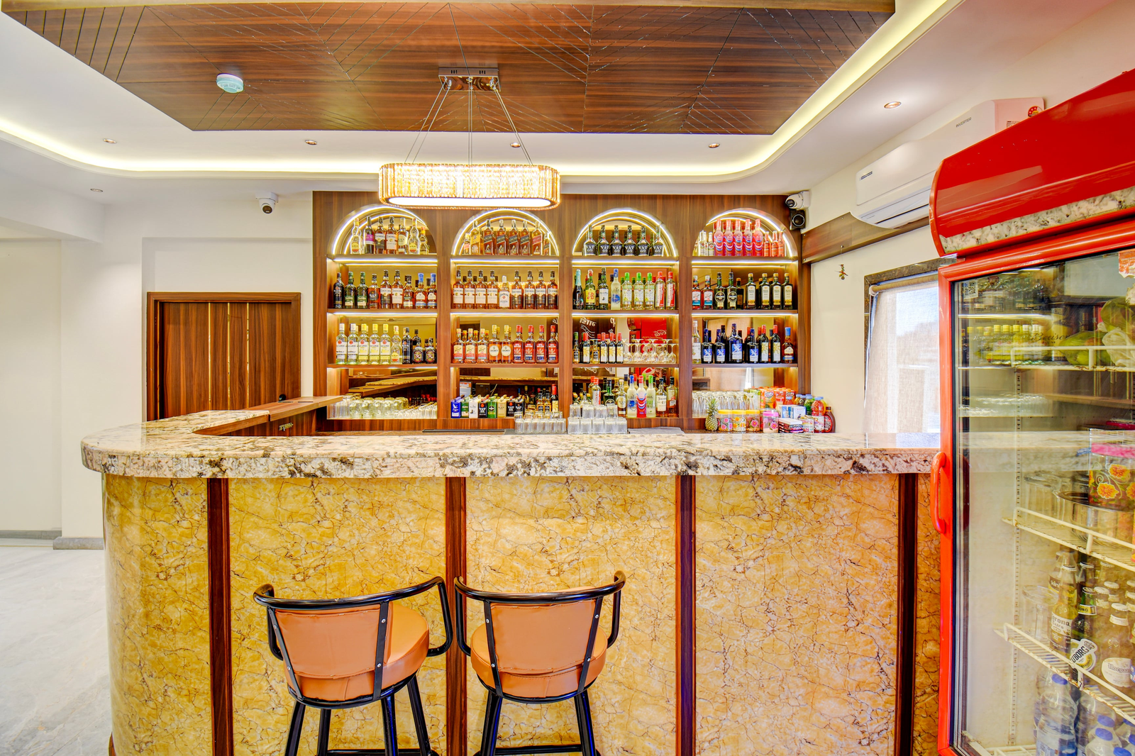 palette hotel chakana k9
