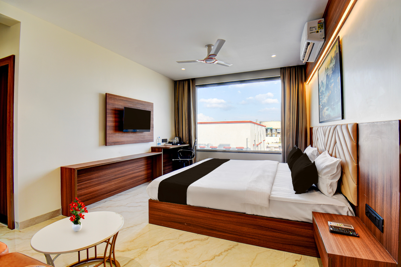 palette hotel chakana k9