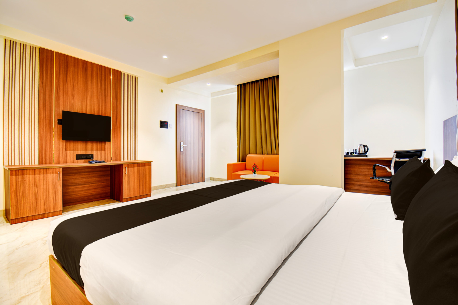 palette hotel chakana k9