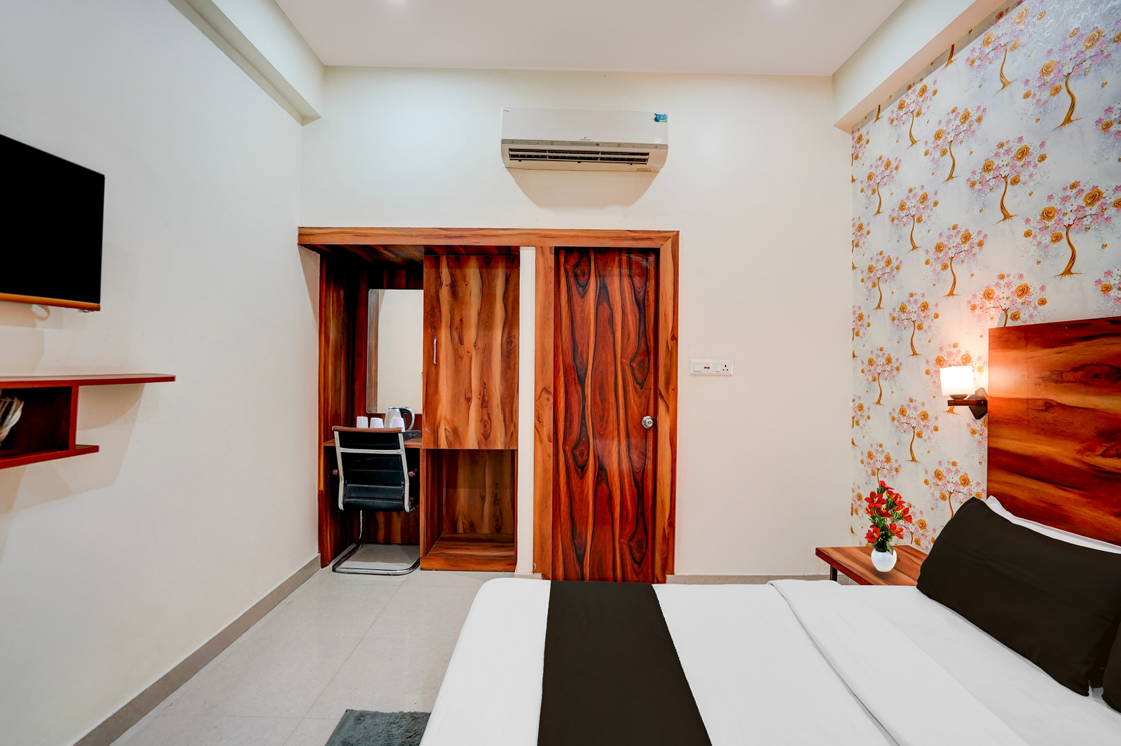 oyo hotel o khargapur ring road formerly shimla grand