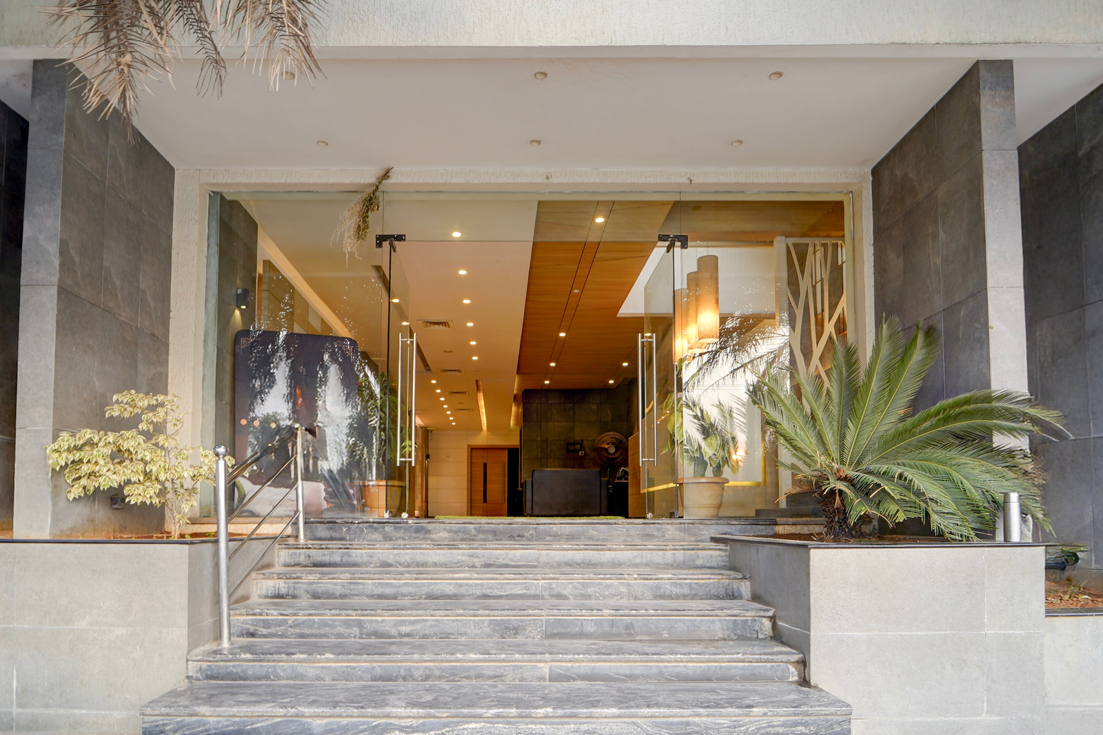 Townhouse Dindigul Rock Fort Formerly Ramora Grand,,3 star