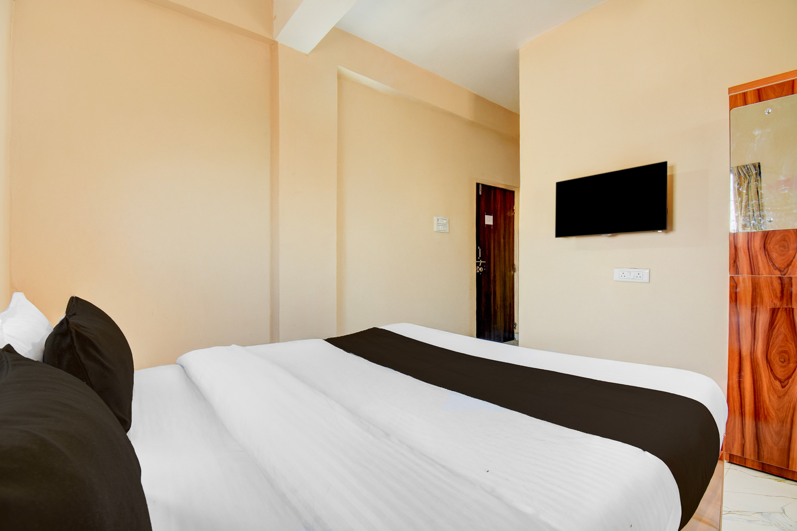 hotel o dehu pune formerly gathaa inn