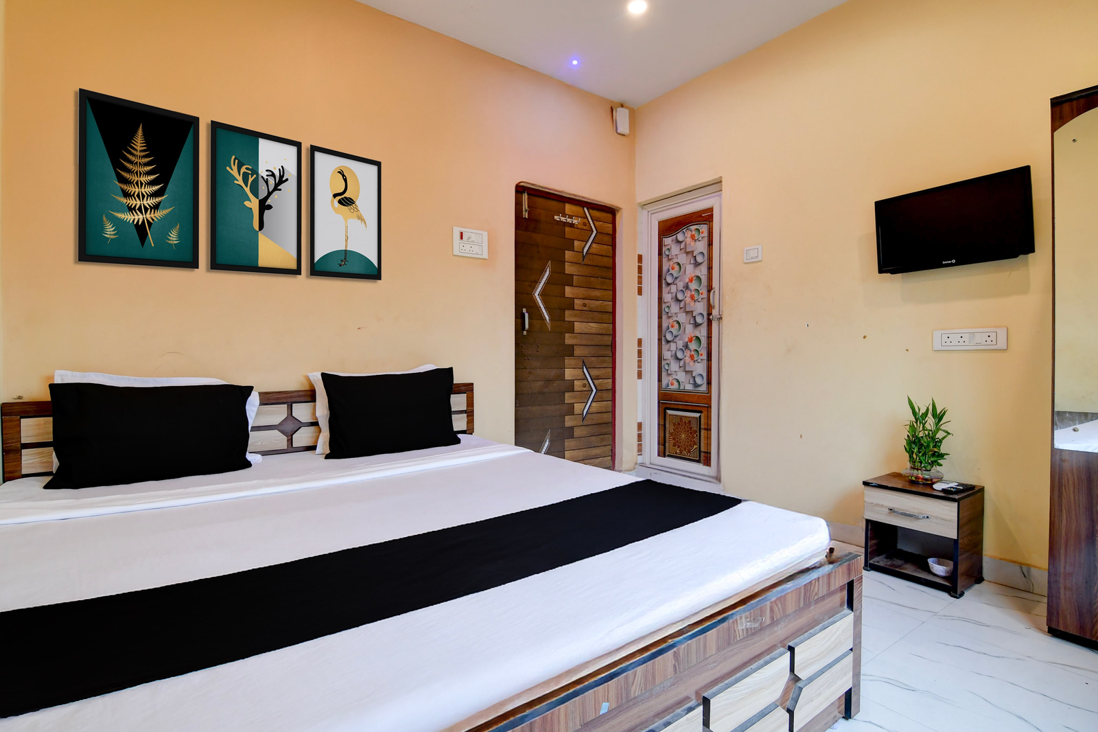 super hotel o agarpara railway station road formerly chowdhury guest house