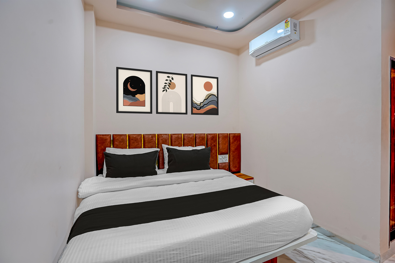 super townhouse iskcon temple ujjain formerly hotel ramashray palace