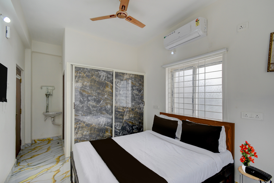 super hotel o gandimaisamma thalli temple formerly gn luxury suits