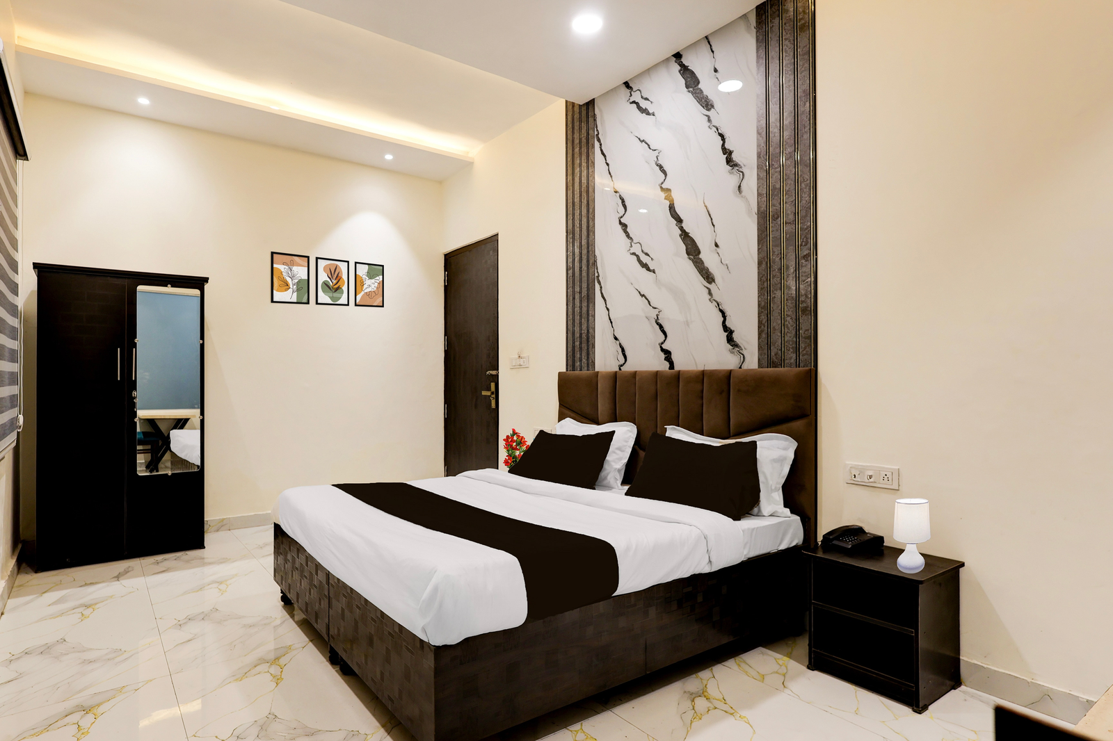 townhouse by oyo gt road amritsar near fortis hospital