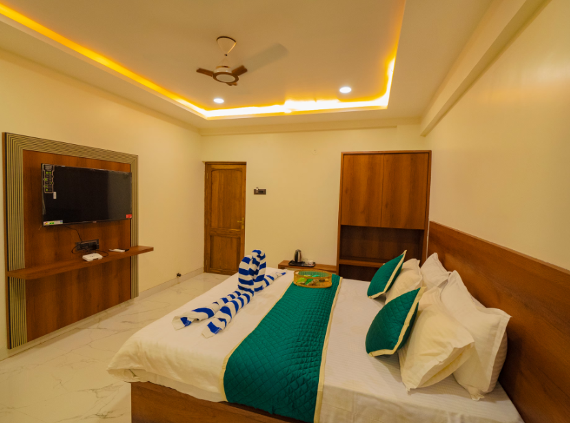 the backyard by ilif hotels