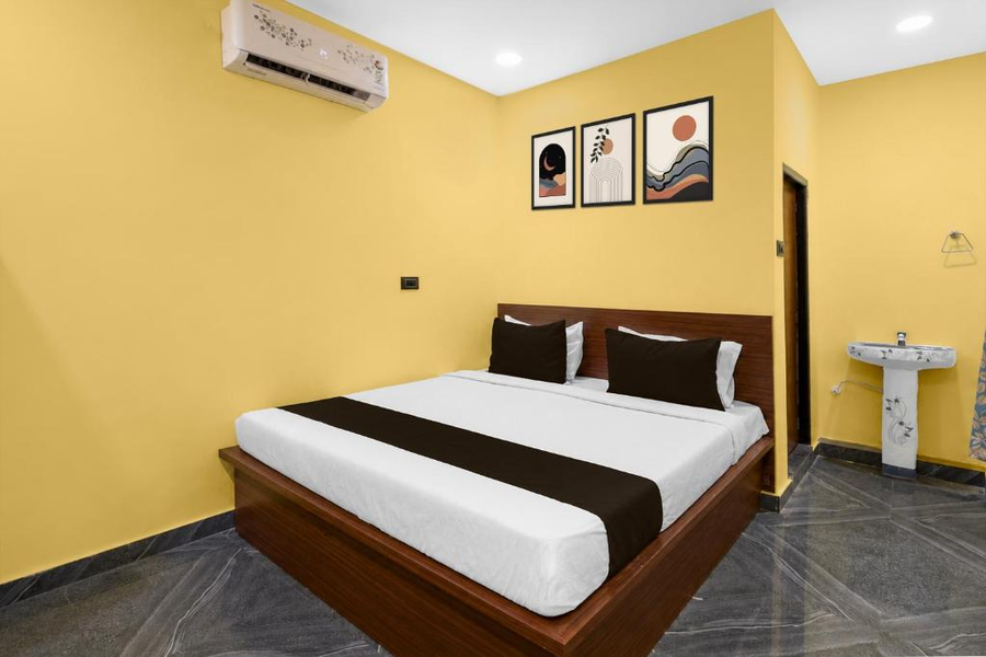hotel o shadnagar formerly sri jogulamba residency