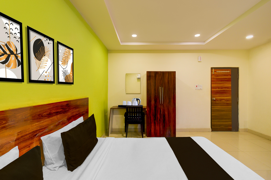 super hotel o amr planet mall hyderabad formerly r square