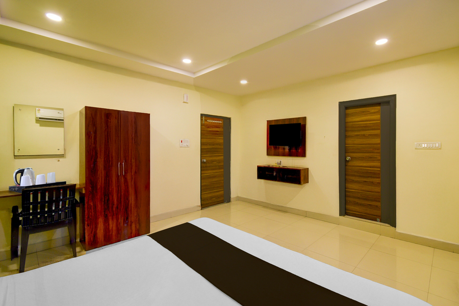 super hotel o amr planet mall hyderabad formerly r square