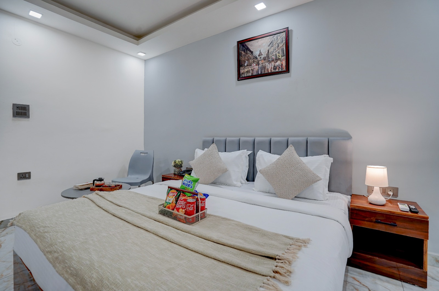 restin hotel spectrum mall road sector 101