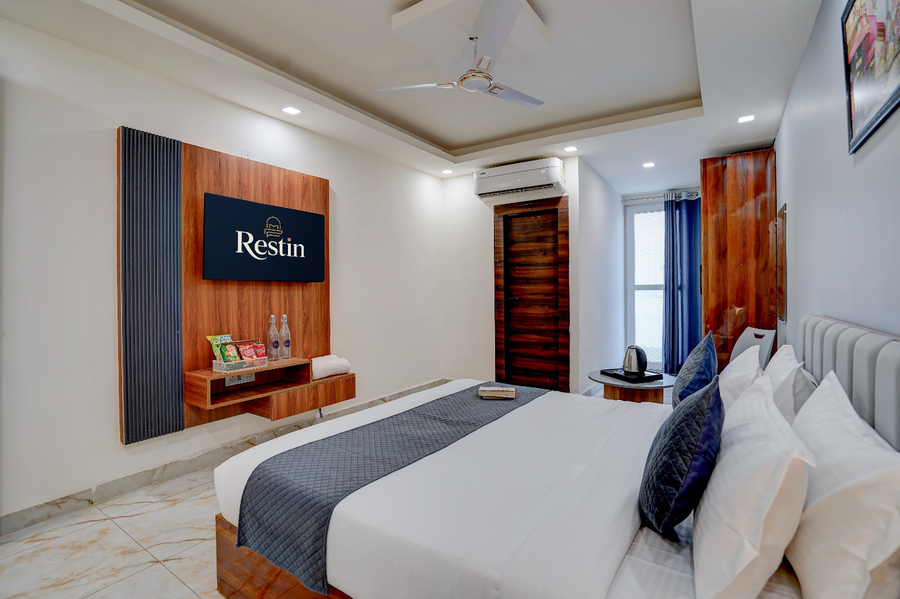 restin hotel spectrum mall road sector 101