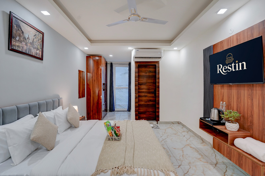 restin hotel spectrum mall road sector 101
