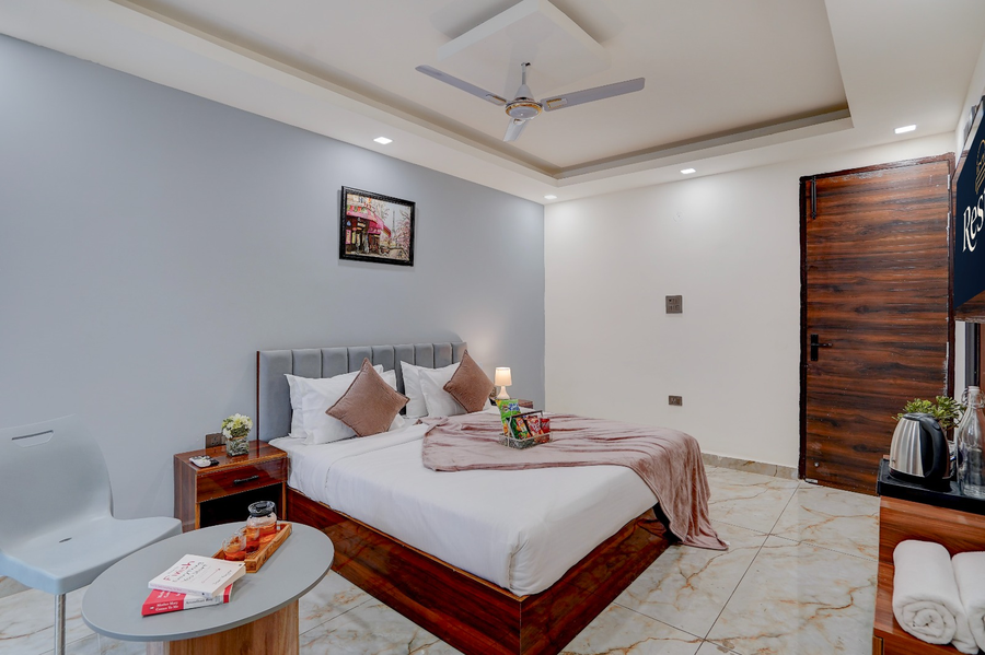 restin hotel spectrum mall road sector 101