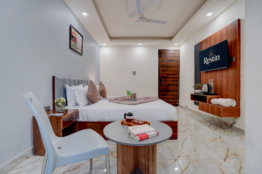 restin hotel spectrum mall road sector 101