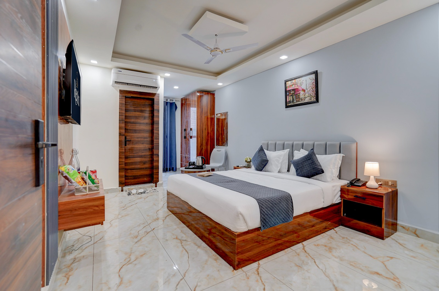 restin hotel spectrum mall road sector 101