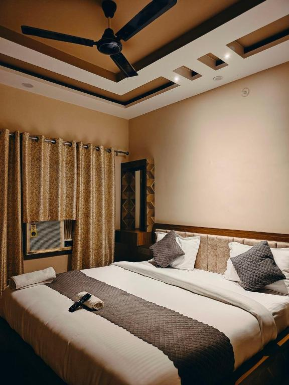 hotel the pushpraj