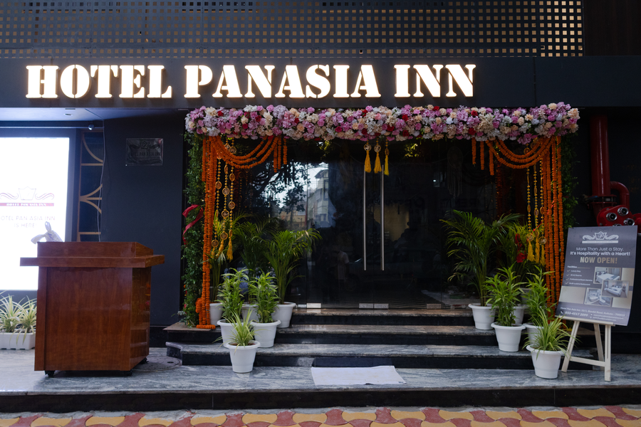 Pan Asia Inn,Ballygunge,3 star