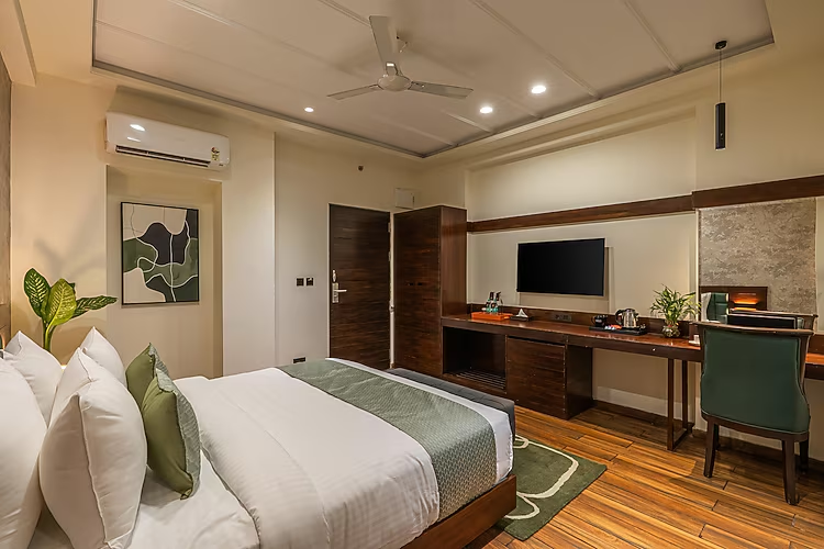 perfectstayz premium udaipur by the lake