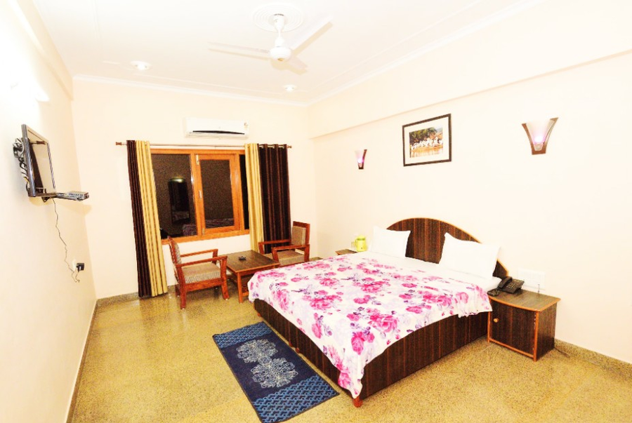 geetanjali hotel and motel