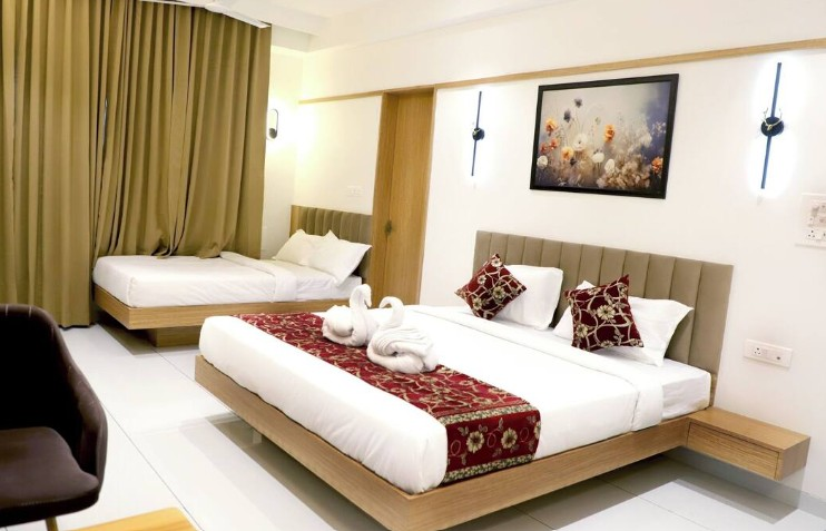 hotel ellora pride