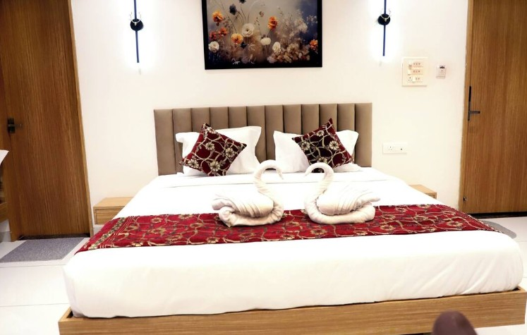 hotel ellora pride