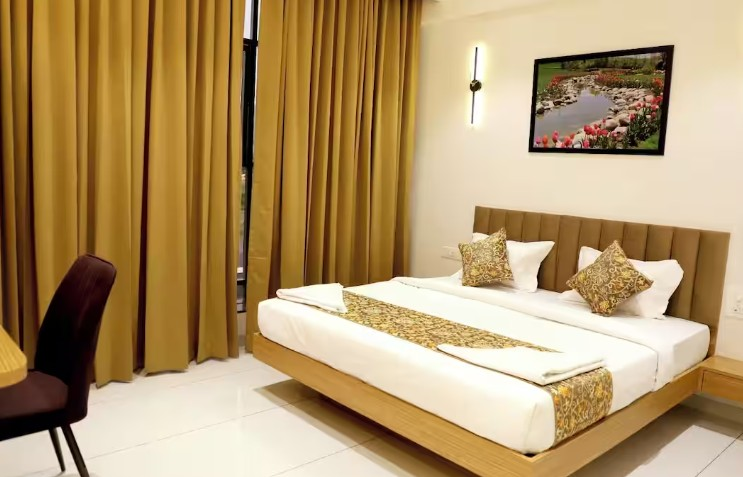 hotel ellora pride