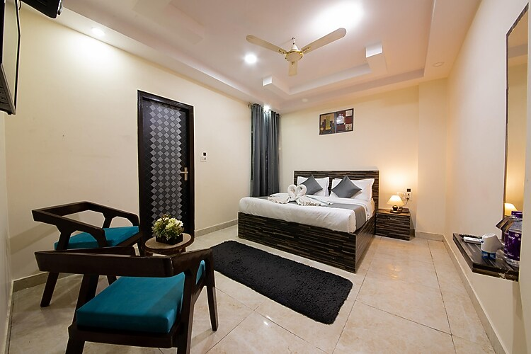 perfectstayz value umra grace near haridwar railway station