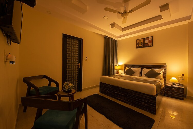 perfectstayz value umra grace near haridwar railway station