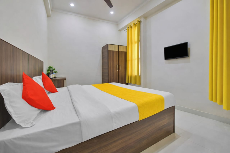 hotel the gold by yatrik hotels