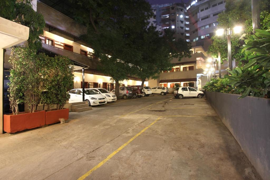 Taj Mahal Hotel Abids,Telangana>>Hyderabad,3 star