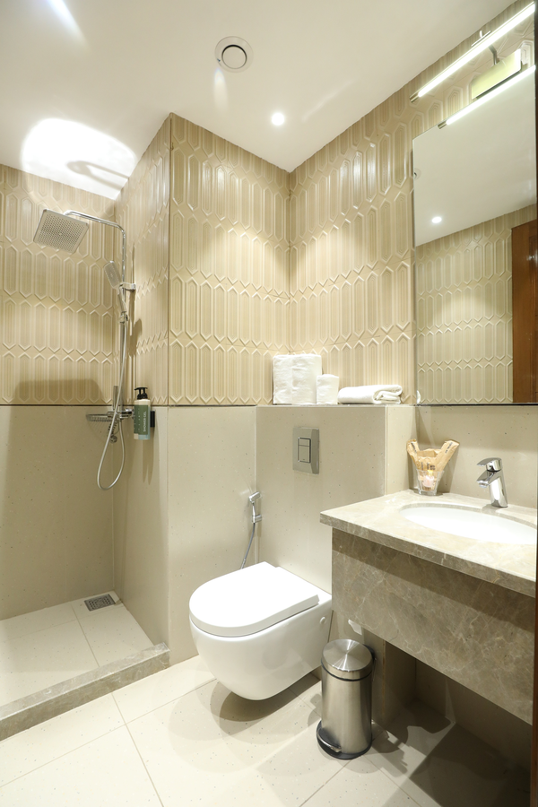 akhyana hotel near unitech cyber park