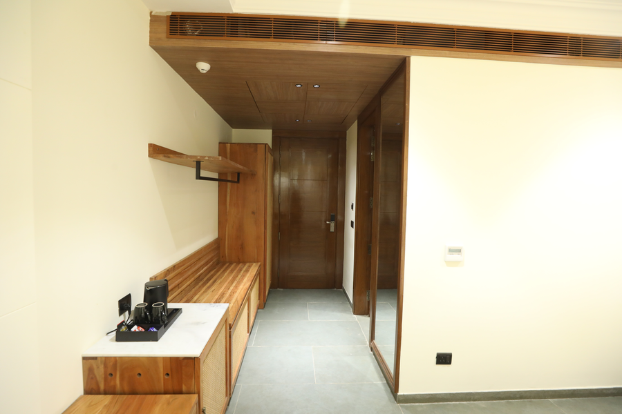akhyana hotel near unitech cyber park