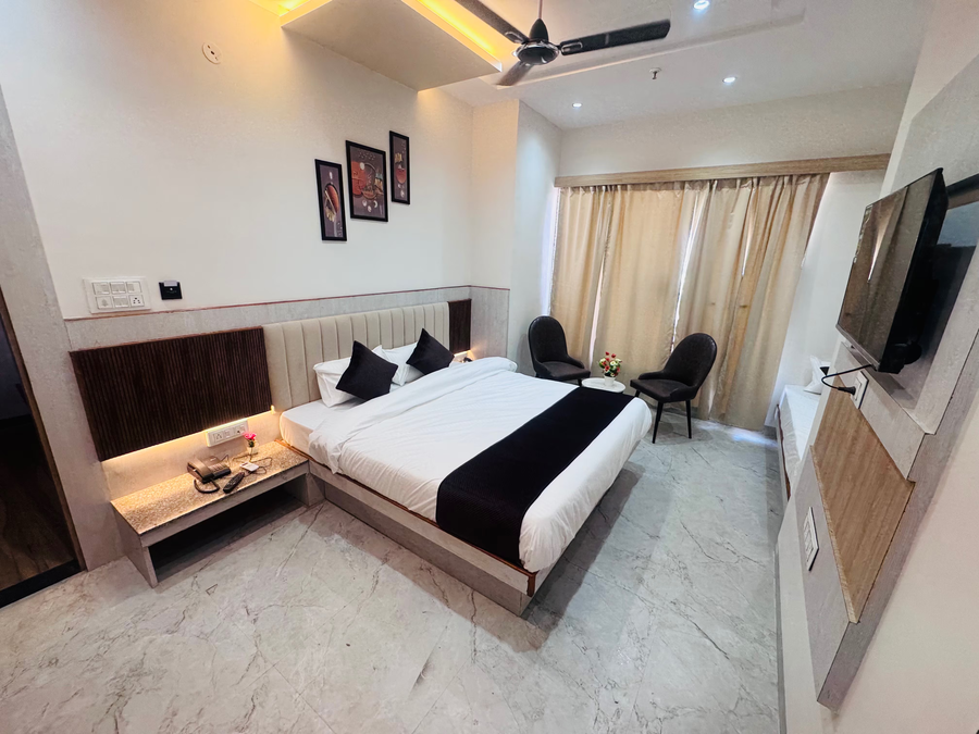 hotel maniratna premium