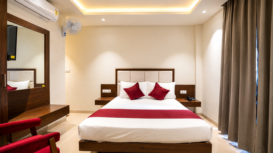 royal suites marathali bangalore