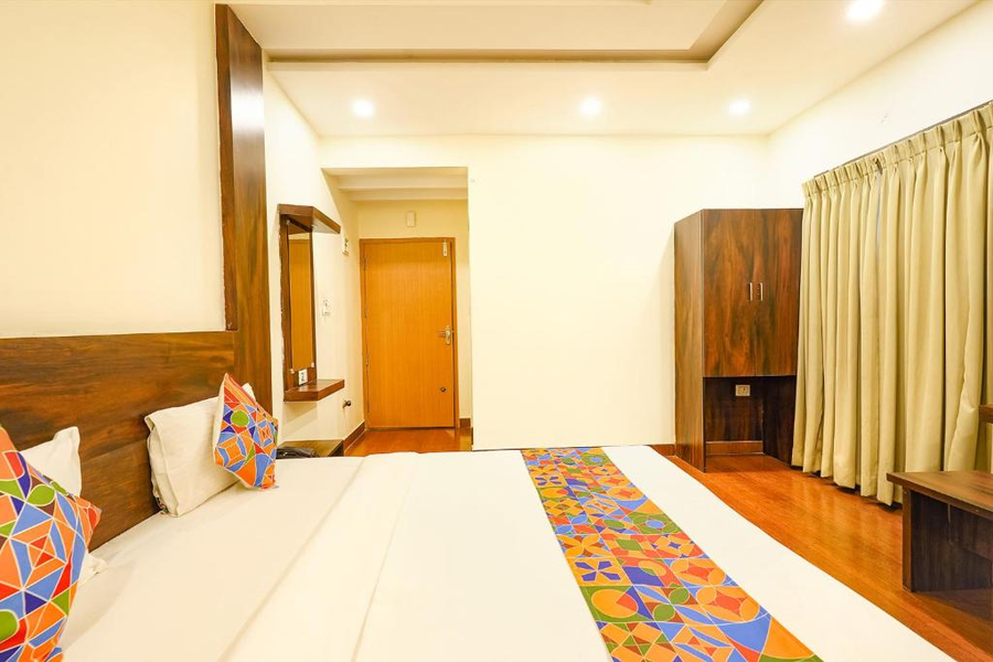 fabhotel royal wood premier