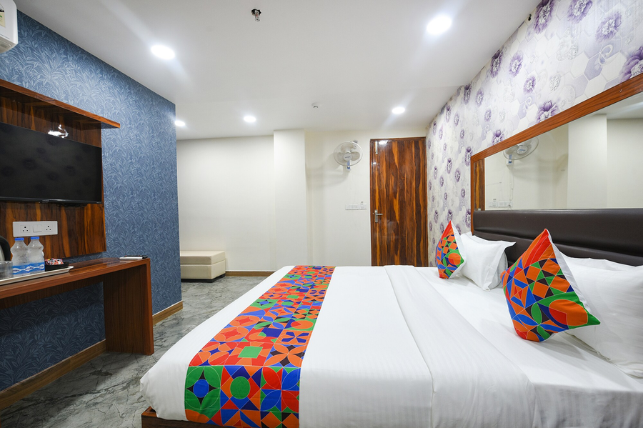 fabhotel mona continental